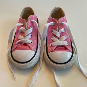 Converse Girls Chuck Taylor All Stars